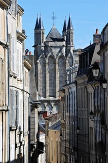 Poitiers dans les pas d’Aliénor — Poitiers