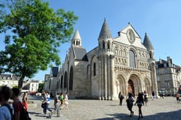 Notre-Dame, icône de Poitiers — Poitiers